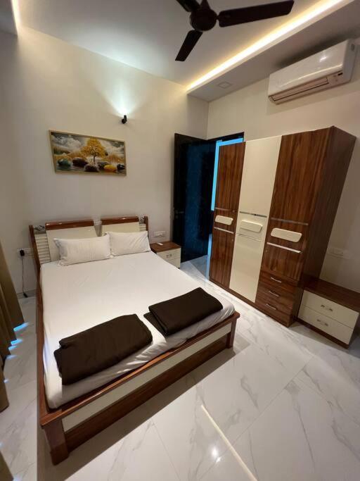 Stayhaven Starmount 4Bhk & Pool Mumbai  Buitenkant foto