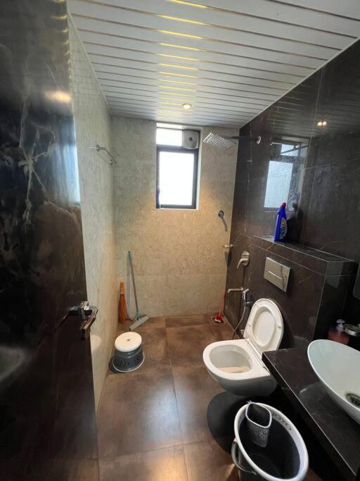Stayhaven Starmount 4Bhk & Pool Mumbai  Buitenkant foto